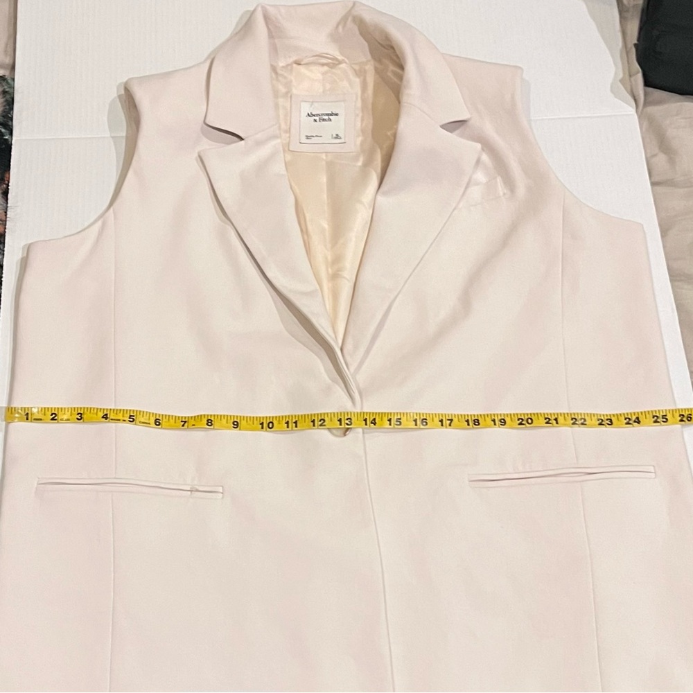 Abercrombie & Fitch Oversized Vest - Picture 12 of 12